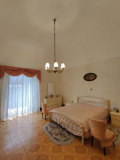 Image No.4-3 Bed Townhouse for sale