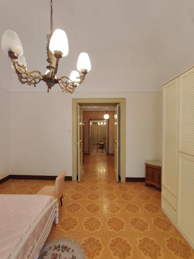 Image No.12-3 Bed Townhouse for sale