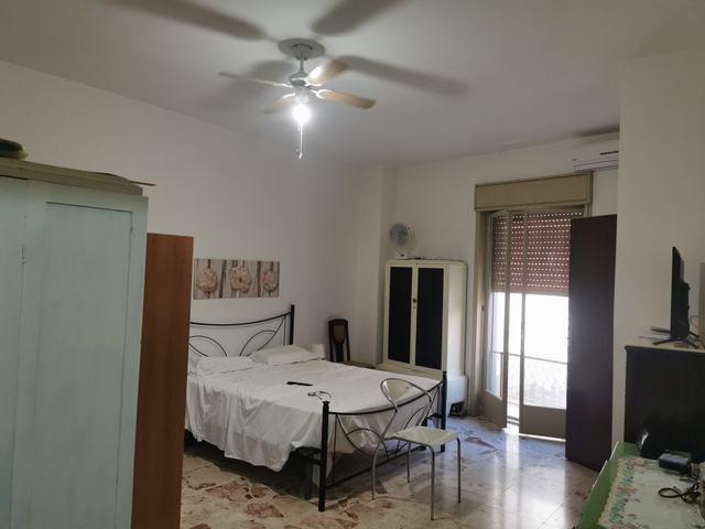 Image No.2-2 Bed Townhouse for sale