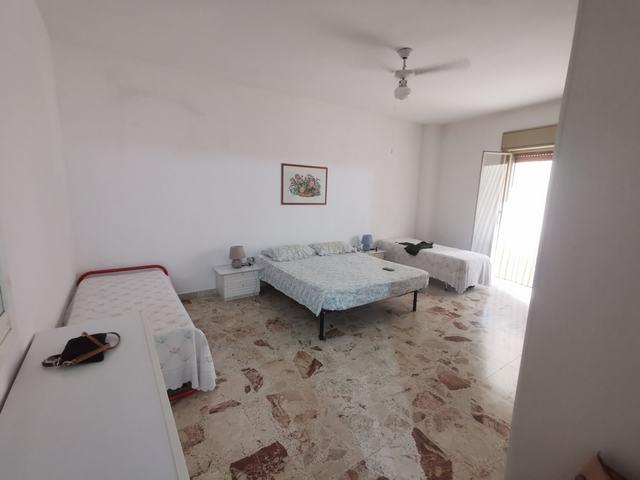 Image No.5-2 Bed Townhouse for sale