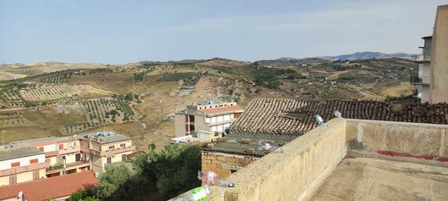 Image No.4-3 Bed Townhouse for sale