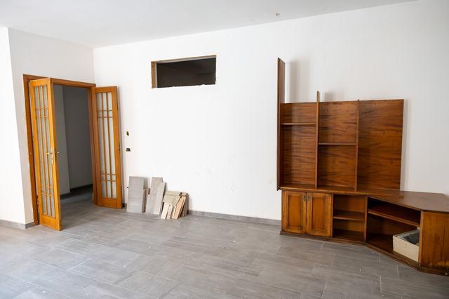 Image No.4-2 Bed Townhouse for sale