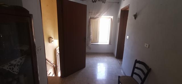 Image No.22-3 Bed Townhouse for sale