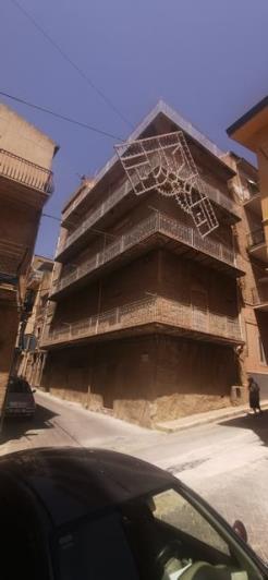 Image No.2-3 Bed Townhouse for sale