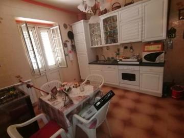 07435ee9-e81d-420b-aa1c-784d7d8ce270