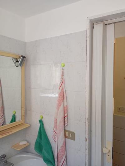 Image No.21-2 Bed Townhouse for sale