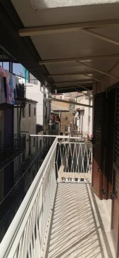 Image No.6-3 Bed Townhouse for sale