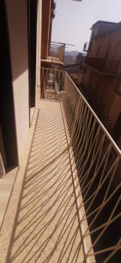 Image No.13-3 Bed Townhouse for sale