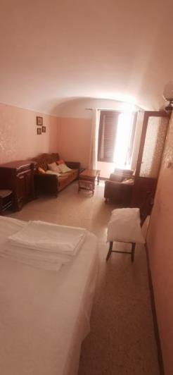 Image No.28-3 Bed Townhouse for sale