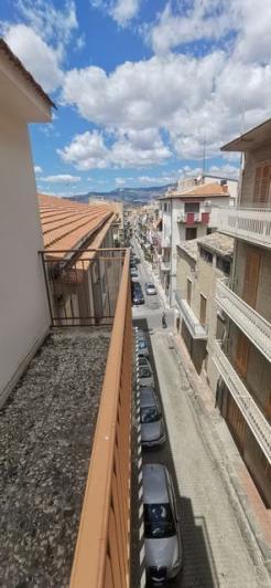 Image No.4-2 Bed Townhouse for sale