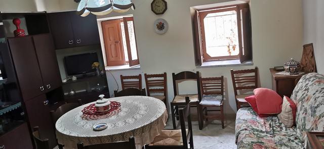 Image No.27-2 Bed Townhouse for sale