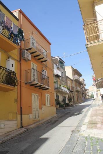 Image No.4-Maison de 2 chambres à vendre à Cianciana