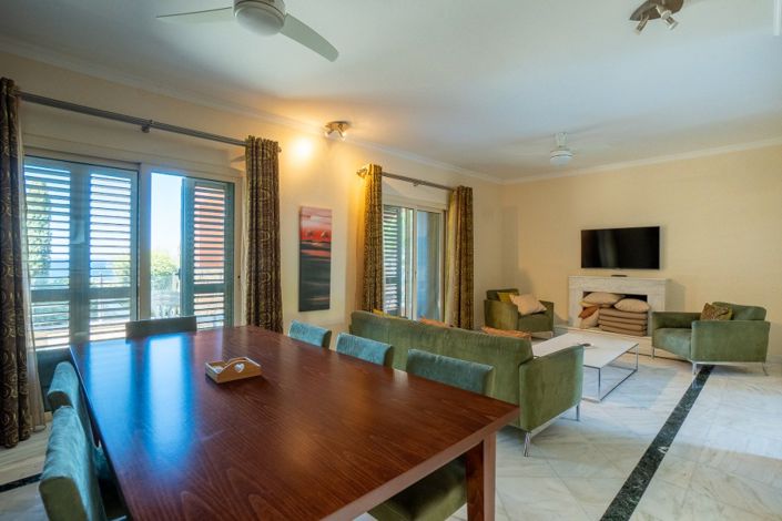 Image No.6-5 Bed Villa for sale