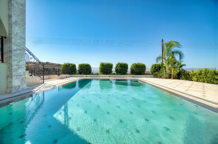 Image No.3-5 Bed Villa for sale