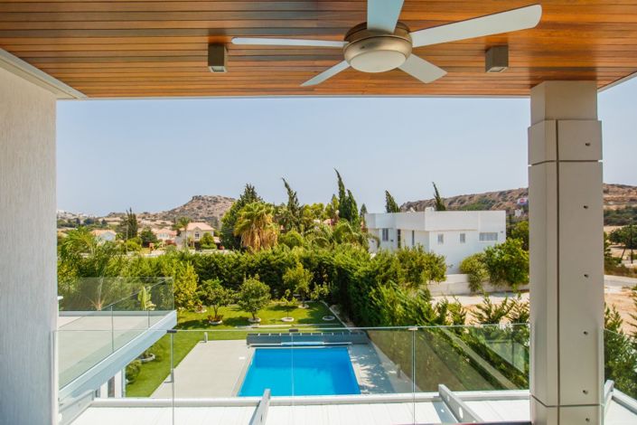 Image No.2-4 Bed Villa for sale