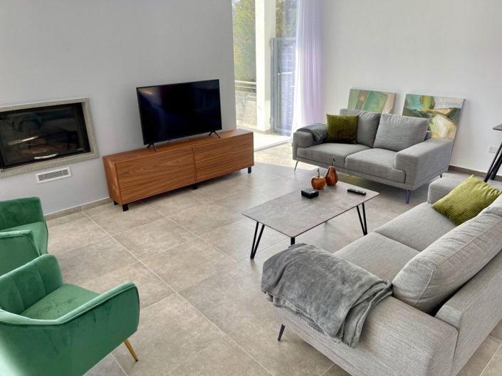 Image No.4-Villa de 5 chambres à vendre à Moniatis