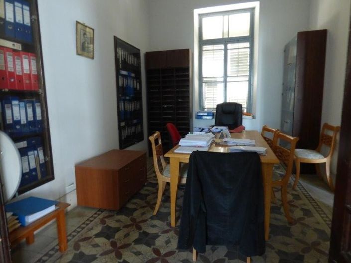 Image No.5-8 Bed Villa for sale