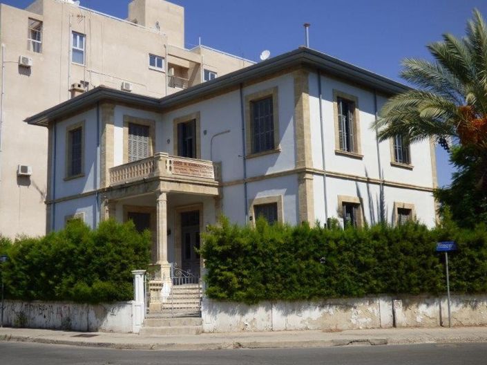 Image No.9-8 Bed Villa for sale