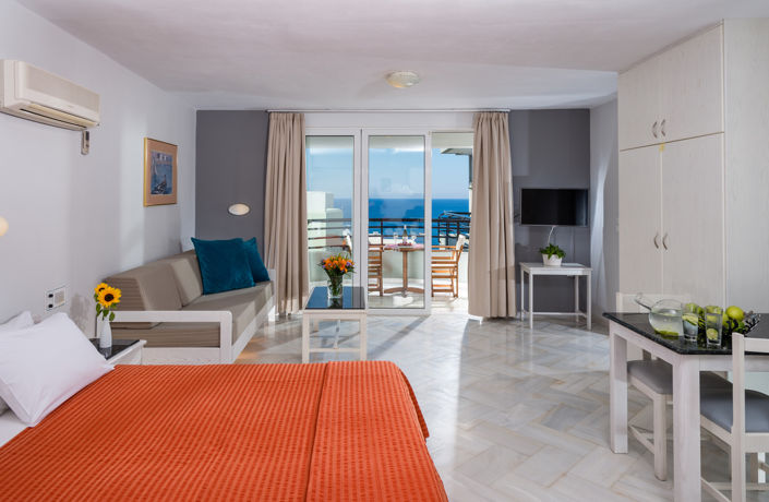 Image No.3-Villa de 4 chambres à vendre à Agios Nikolaos