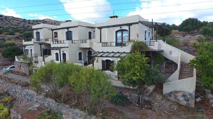 Image No.15-10 Bed Villa for sale