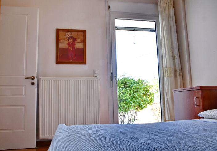 Image No.10-3 Bed House for sale