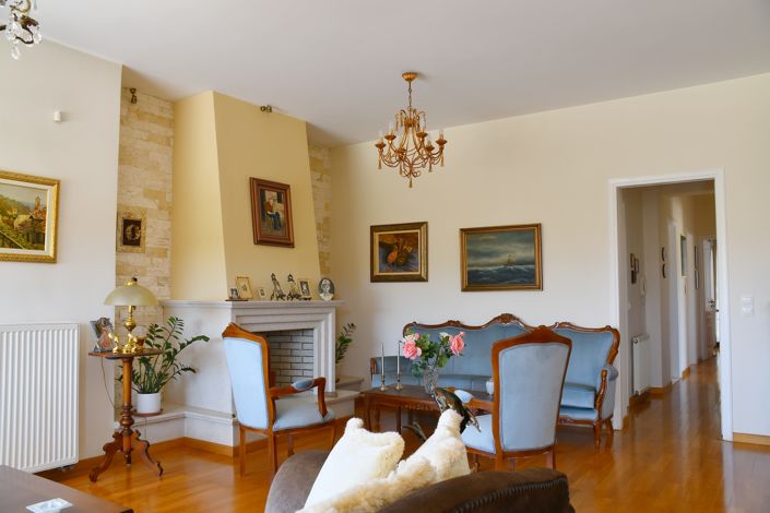 Image No.25-3 Bed House for sale