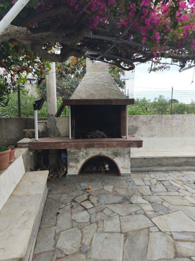 Image No.6-3 Bed House for sale