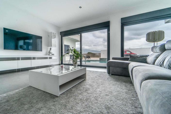 Image No.15-4 Bed Villa for sale