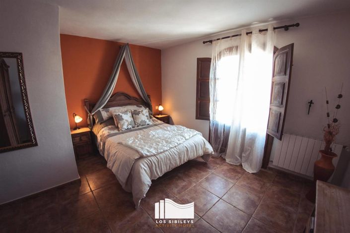 Image No.18-5 Bed Villa for sale