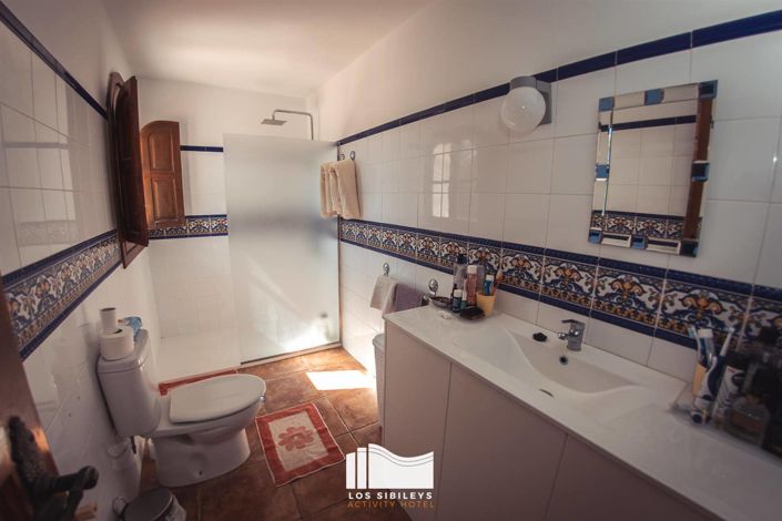 Image No.26-5 Bed Villa for sale