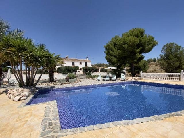 Image No.5-5 Bed Villa for sale