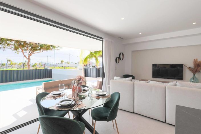 Image No.4-Villa de 3 chambres à vendre à Santa Rosalia Lake and Life Resort