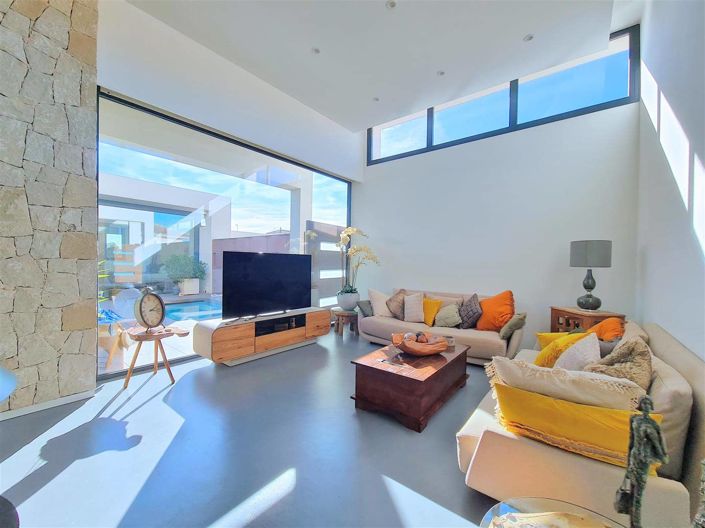 Image No.11-3 Bed Villa for sale