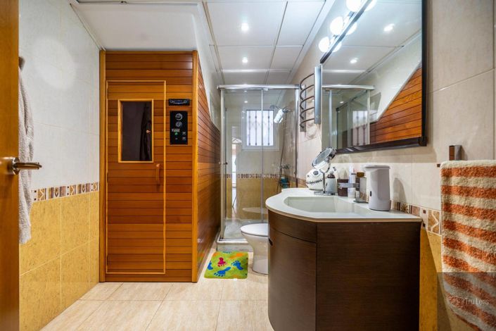 Image No.6-5 Bed Villa for sale