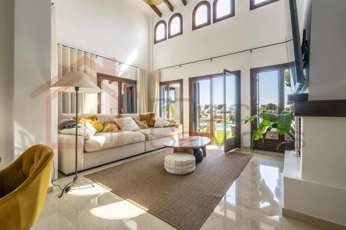 Image No.11-3 Bed Villa for sale