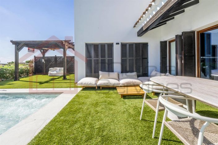 Image No.9-3 Bed Villa for sale