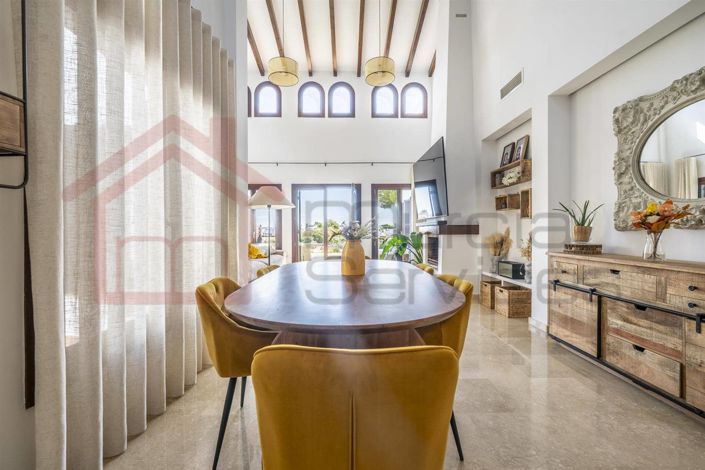 Image No.10-3 Bed Villa for sale