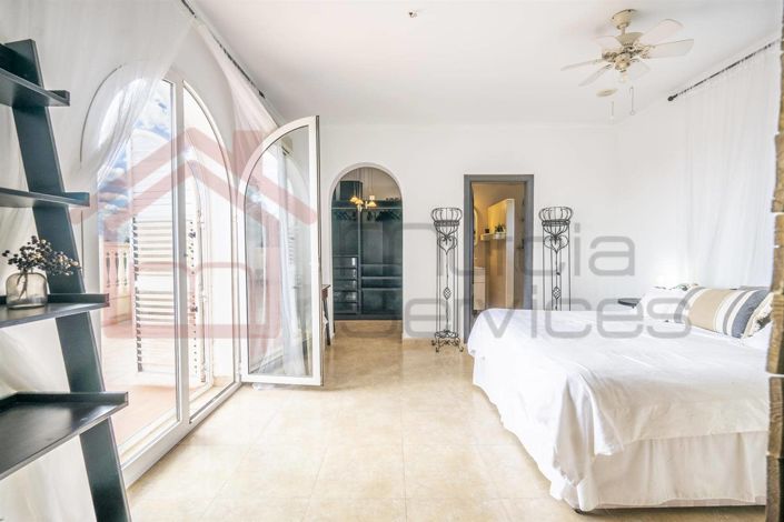 Image No.4-5 Bed Villa for sale