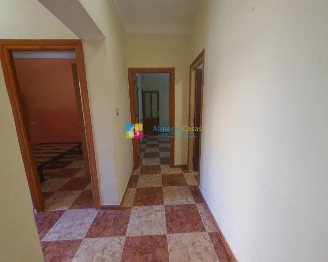 Image No.10-3 Bed Townhouse for sale