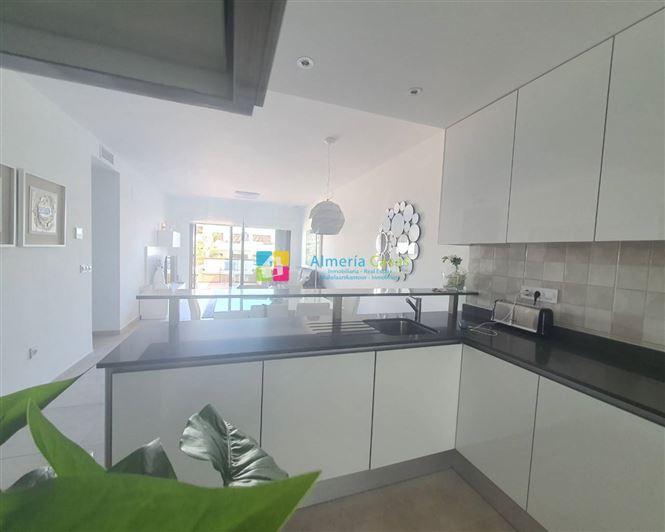 Image No.10-3 Bed Apartment for sale