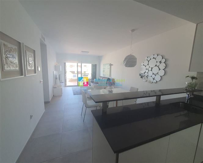 Image No.8-3 Bed Apartment for sale