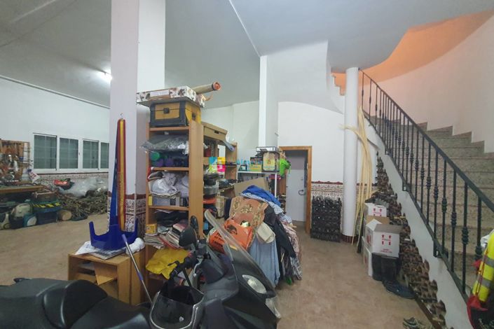 Image No.35-3 Bed Townhouse for sale