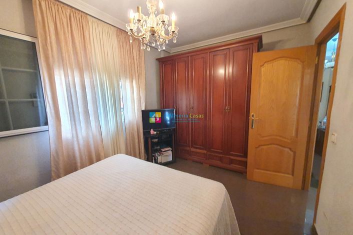 Image No.22-Villa de 4 chambres à vendre à Huercal-Overa