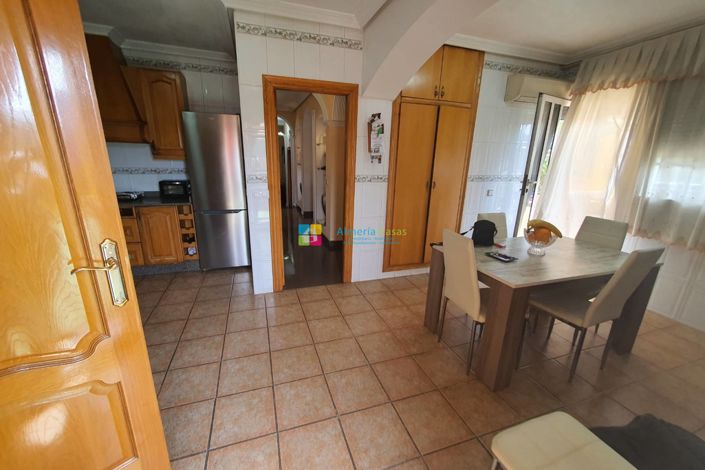 Image No.28-Villa de 4 chambres à vendre à Huercal-Overa