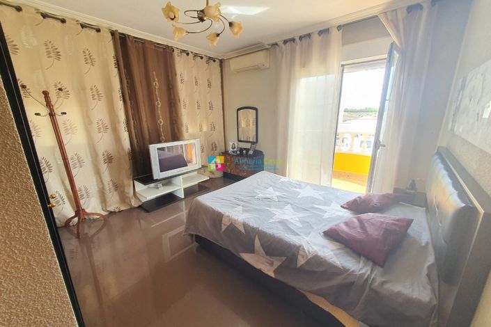 Image No.32-Villa de 4 chambres à vendre à Huercal-Overa