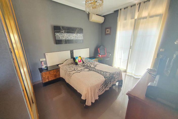 Image No.48-Villa de 4 chambres à vendre à Huercal-Overa