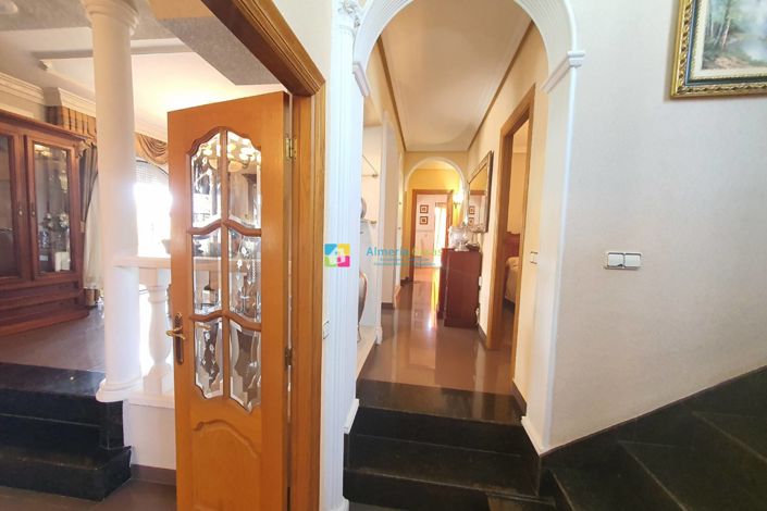 Image No.8-Villa de 4 chambres à vendre à Huercal-Overa