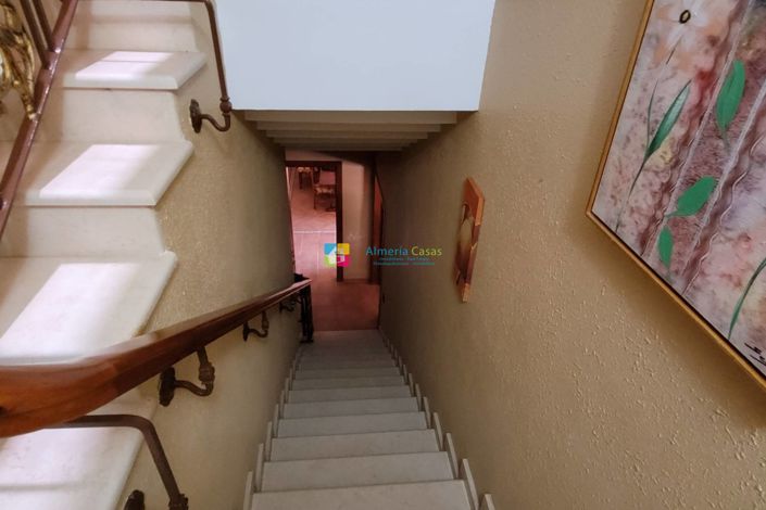 Image No.10-4 Bed Villa for sale