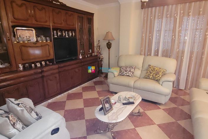 Image No.11-5 Bed Townhouse for sale