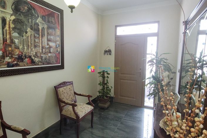 Image No.3-5 Bed Townhouse for sale